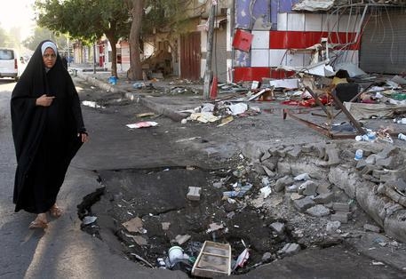 Iraq: due attacchi kamikaze, 14 morti e decine feriti