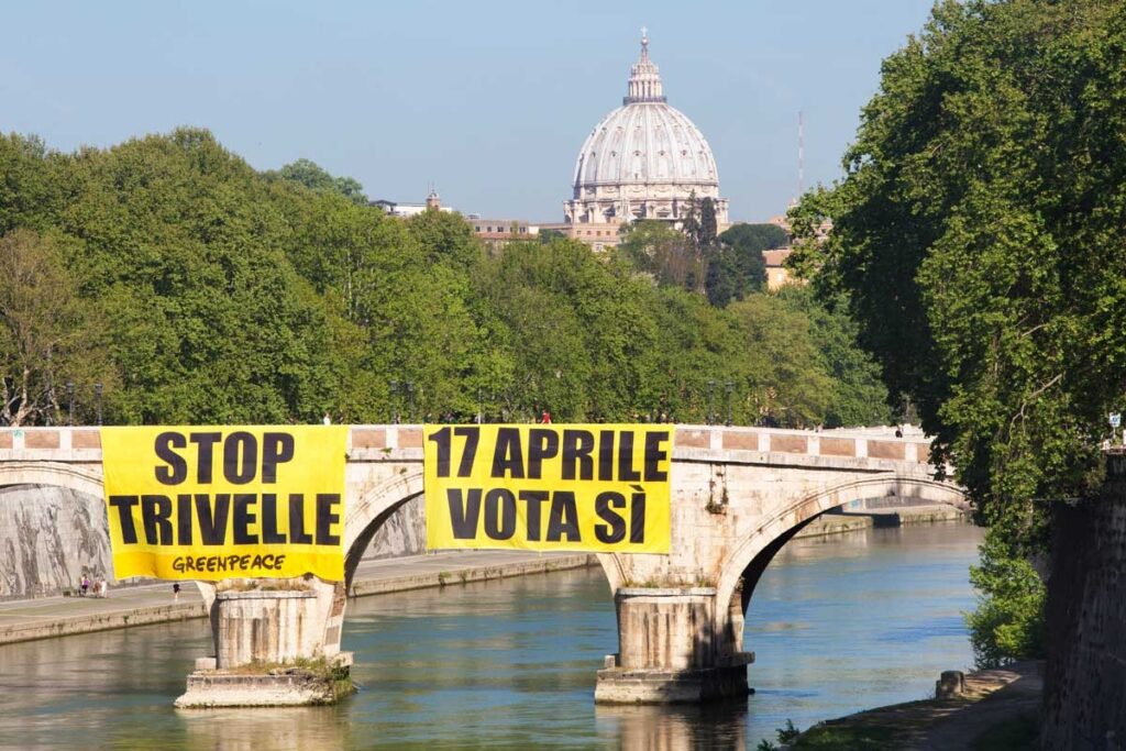 Trivelle. Blitz di Geenpeace a Roma, Torino, Venezia. LE FOTO