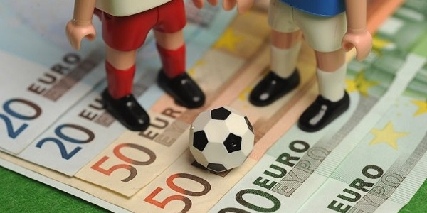 Serie B, partite truccate dalla camorra: 10 arresti
