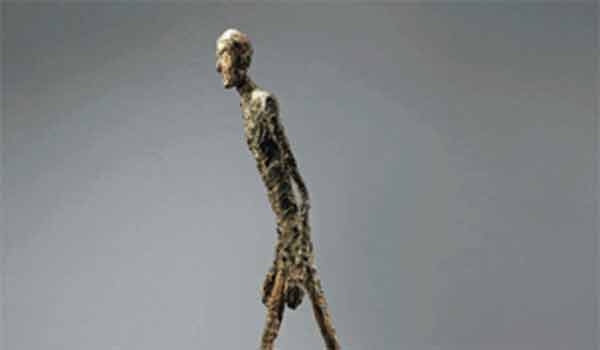 Disumano troppo disumano.Performance di arte civile di Pietro Gorini
