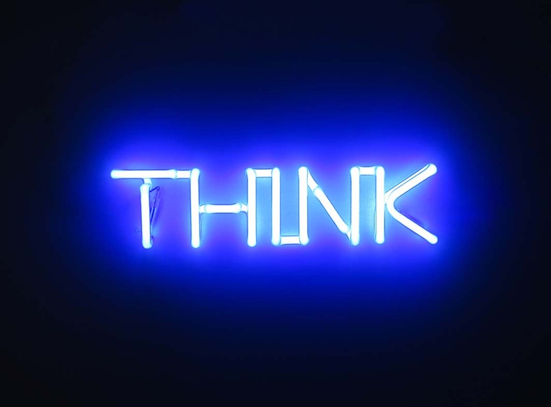 Arte. Colli independent art gallery presenta THINK di Maurizio Nannucci
