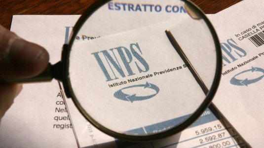 Pensioni. Il governo promette: alzeremo le minime