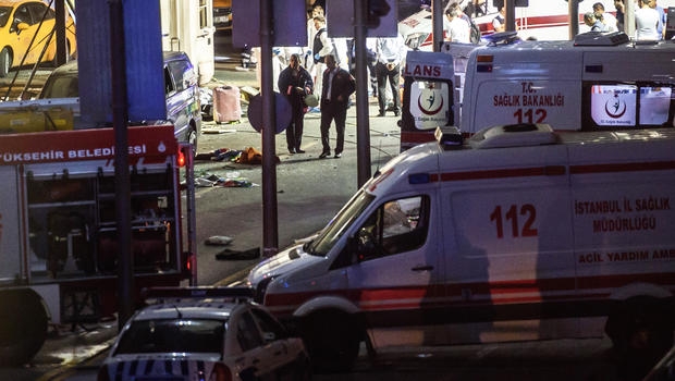 Strage aeroporto Istanbul. Farnesina verifica se ci sono italiani coinvolti