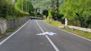Bruciata viva. La morte e l’indifferenza