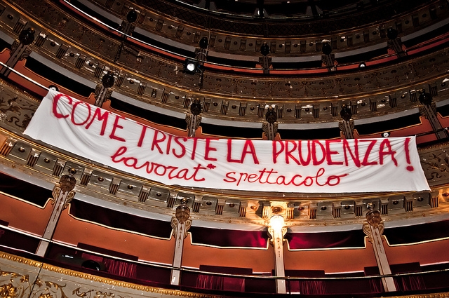 Tensione al Teatro Valle rioccupato per un solo giorno