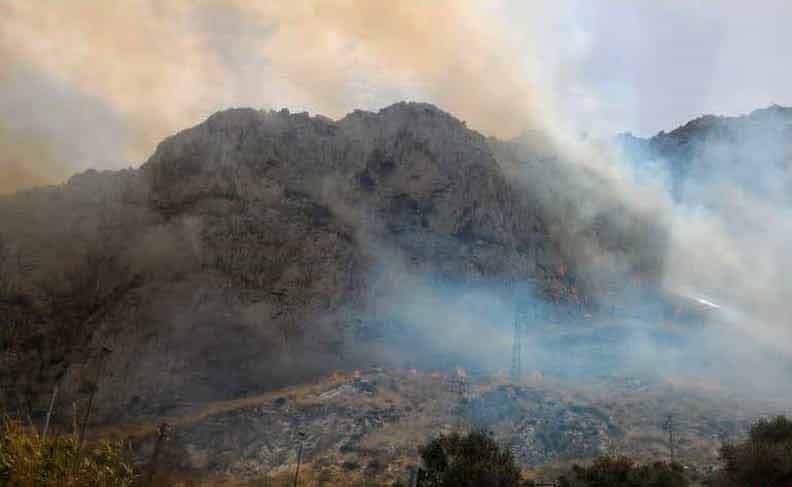 La Sicilia brucia. Temperature oltre i 45 gradi. AUDIO