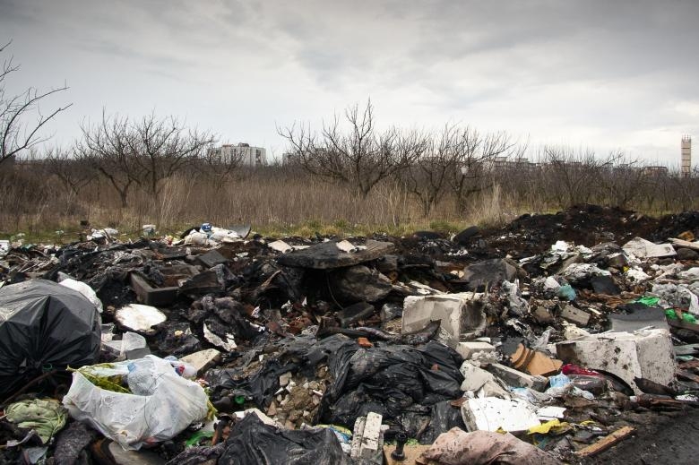Rifiuti. Scopera nmega discarica nella Terra dei fuochi