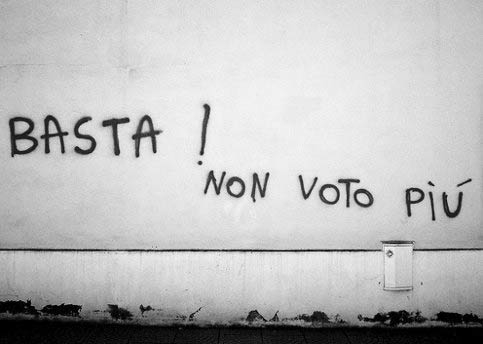 La partecipazione non crolla ma continua il declino. I dati per città