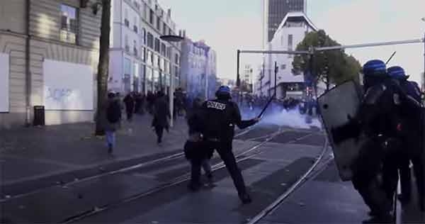 A Parigi è guerriglia contro la riforma del lavoro