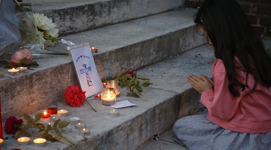 Le stragi firmate Isis scuotono la Francia