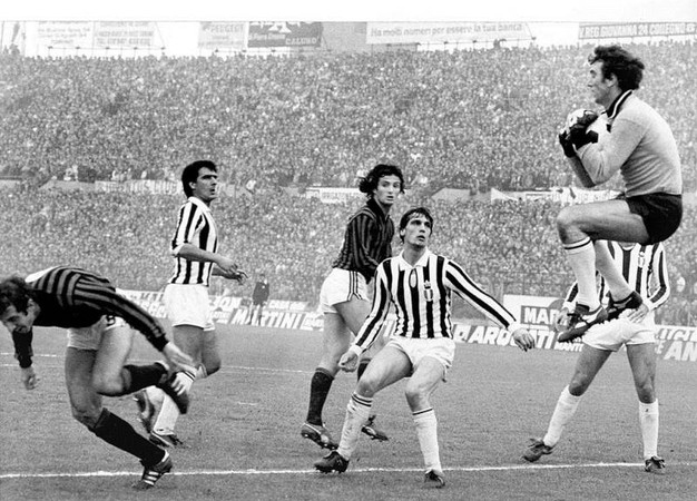 Calcio. Napoli e Fiorentina: due splendide novantenni