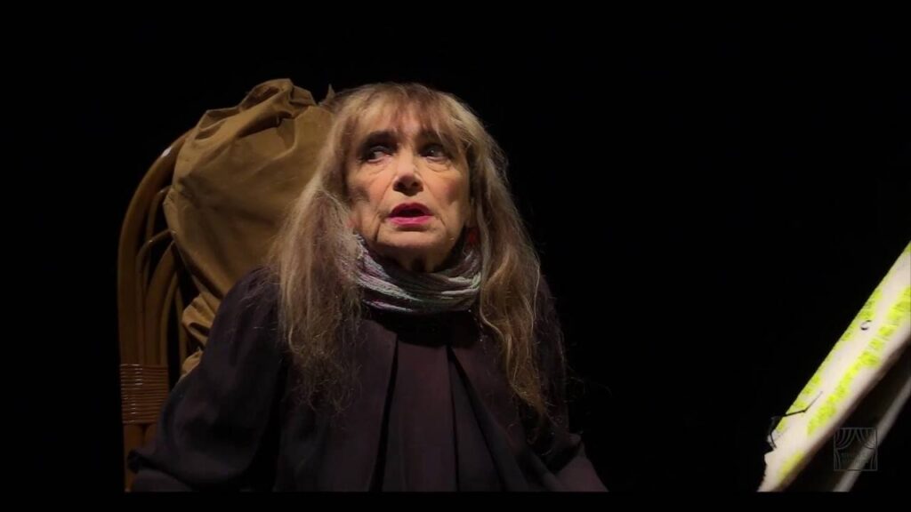Piera Degli Esposti. Un modello il suo “Dondolo” di Beckett