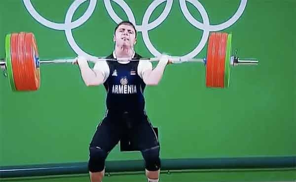 Rio 2016. Incidente per il sollevatore di pesi armeno Andranik Karapetyan. IL VIDEO SHOCK