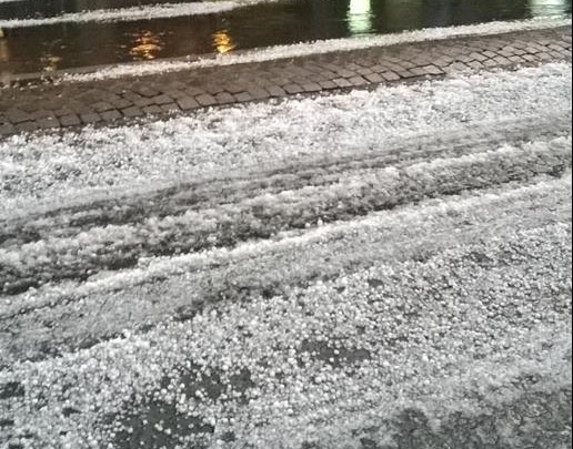 Meteo. Nel varesotto arrivano 20 cm di grandine