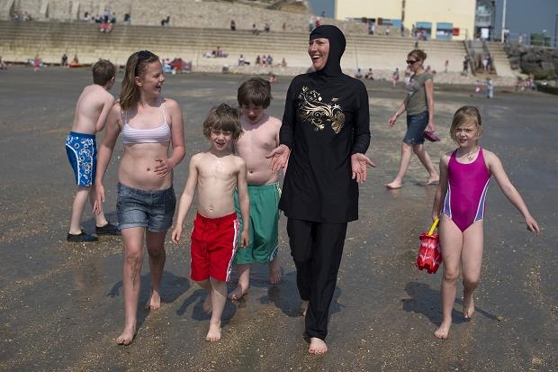 Burkini. Alfano, in Italia nessun divieto
