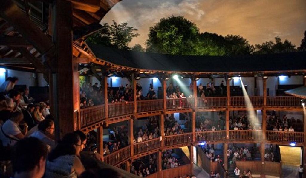 Globe theatre. Devolve incassi ad Amatrice
