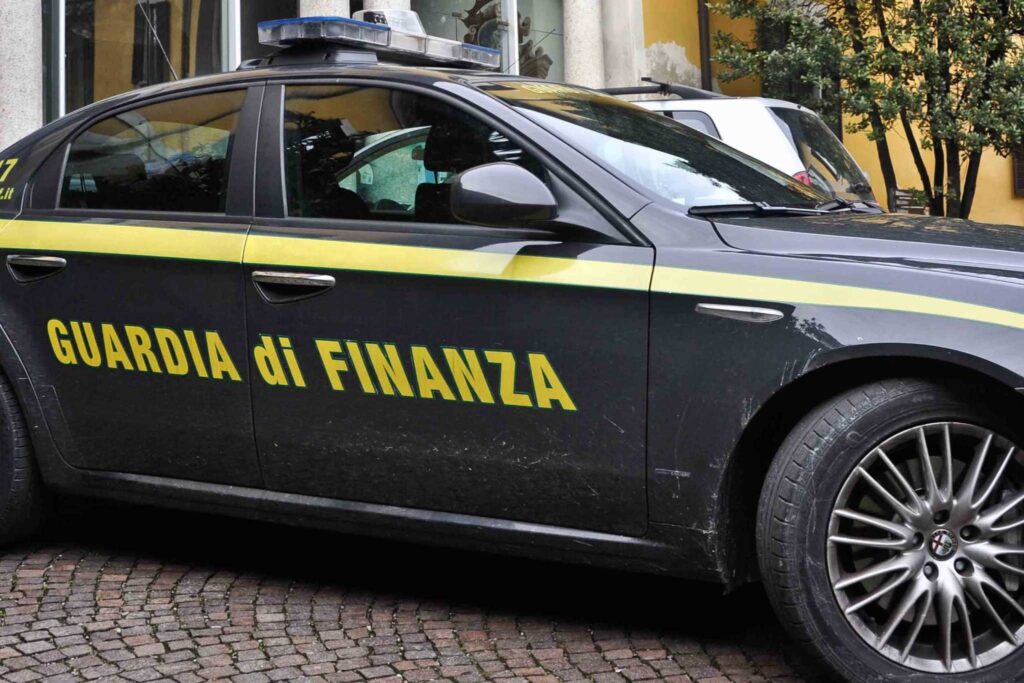 Cosenza, truffa all’Inps da 500 mila euro per false assunzioni