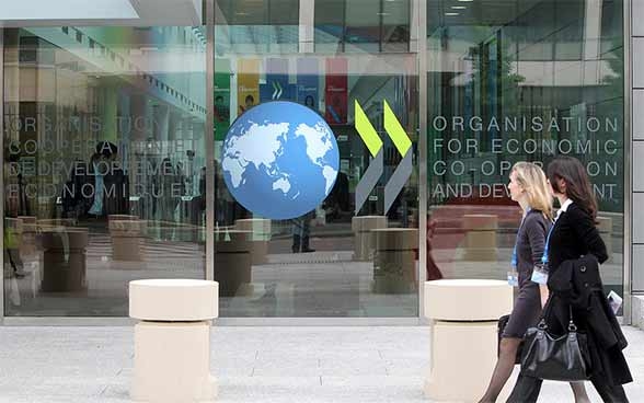 Pil, l’Ocse taglia le stime future, l’Istat taglia le stime del 2015