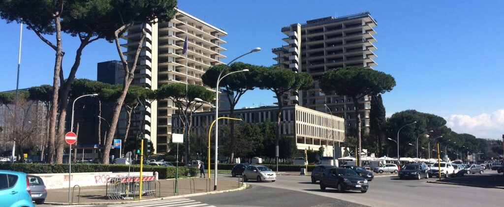 Roma. La giunta recupera le torri dell’Eur, la Telecom deve 25 milioni al Comune