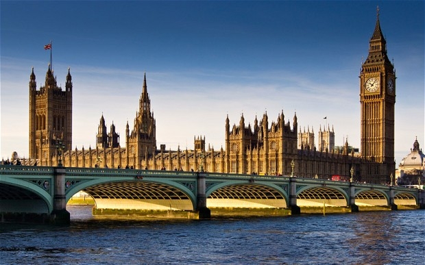 Camera chiusa un lustro e lavori straordinari per miliardi. Succede a Londra