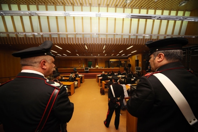 Mafia: testimoni giustizia denunciano: “siamo vittime violenza”