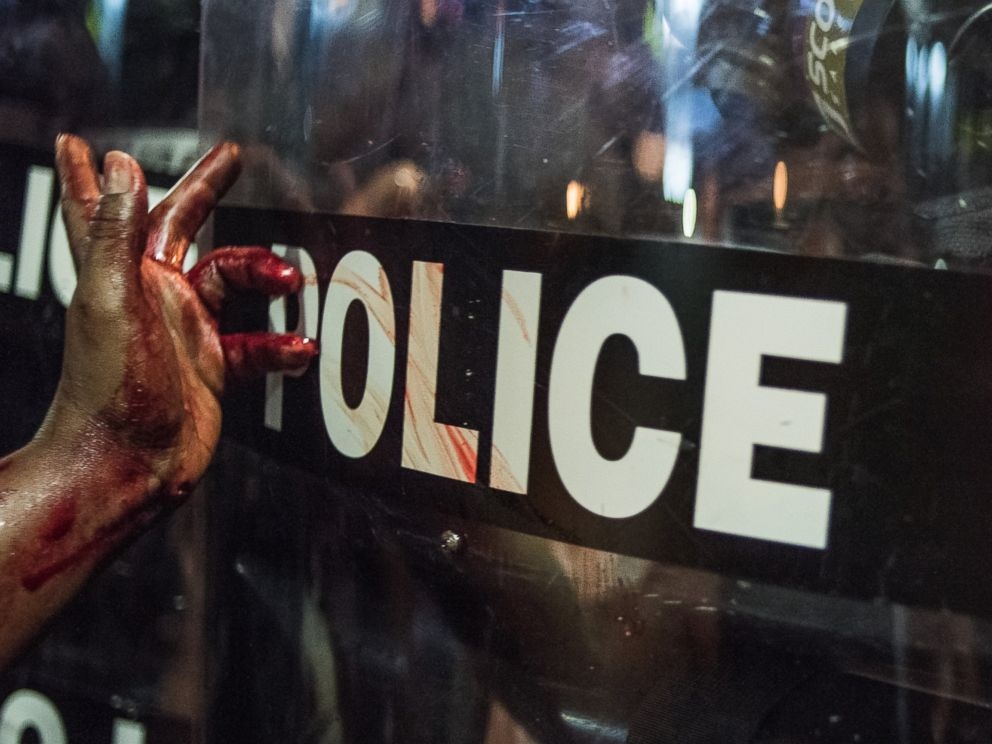 Usa, Charlotte: violente proteste dopo pubblicazione video