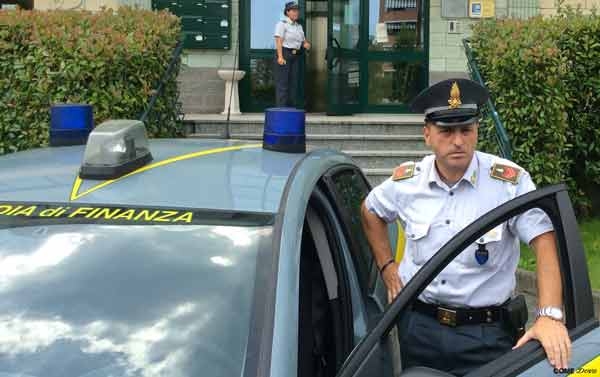 Agricoltore nullatenente viaggiava in aeroplano privato. Denunciato da Gdf