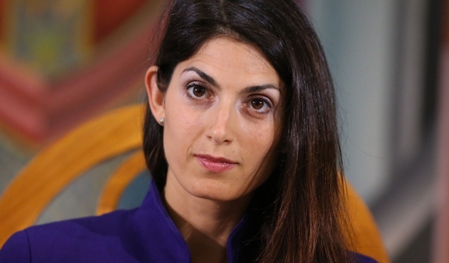 Roma. Raggi da forfait ad incontro Cei in Vaticano
