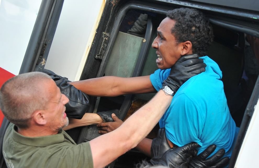 Amnesty accusa l’Ungheria. Violenze ai richiedenti asilo