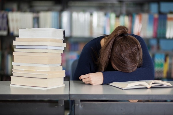 Scuola, in 17 regioni non è garantito pari accesso ai libri di testo
