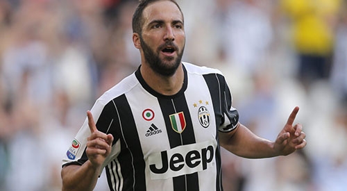 Calcio. Higuain non fa sconti, Napoli battuto e Juve lanciata