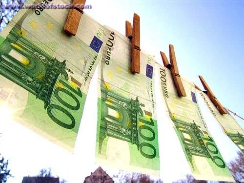 Anti riciclaggio: segnalare non sarà più un obbligo per gli enti pubblici?