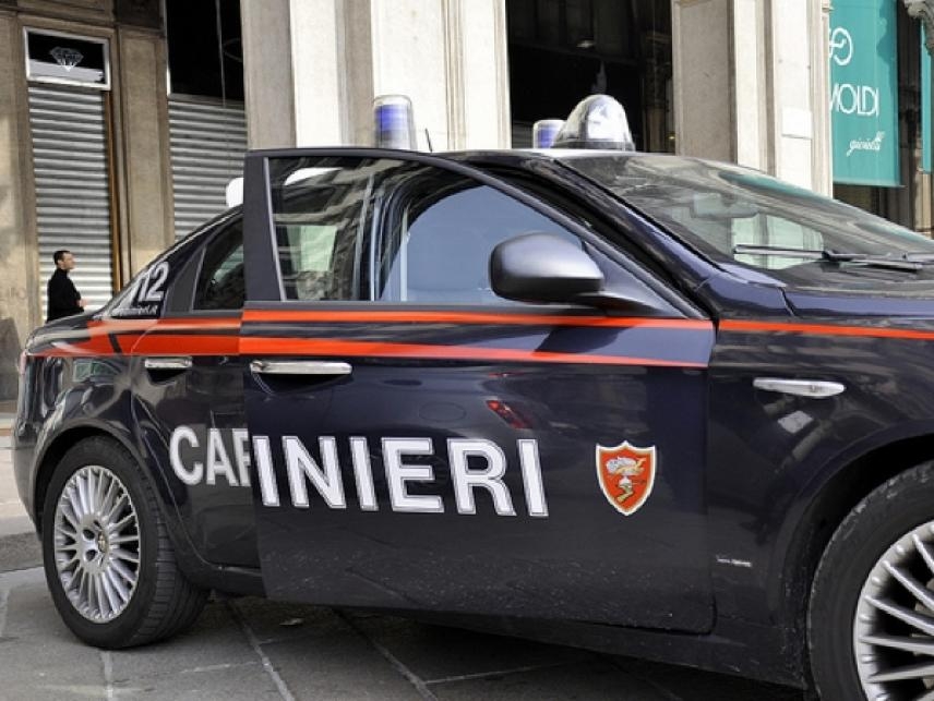 Bari. Minorenne in manette, trovato in possesso di armi e droga