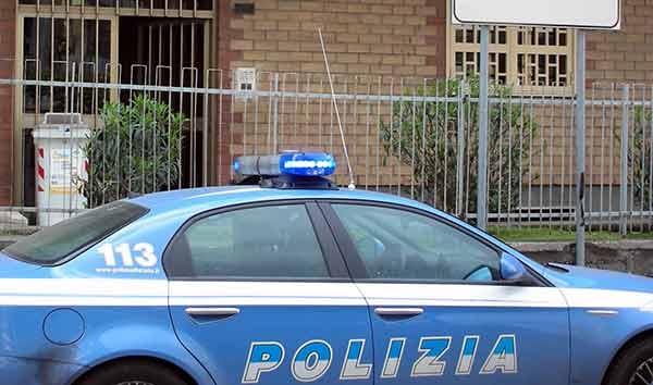 Napoli. Preso l’autore che ha accoltellato il 15enne. Ha solo 14 anni