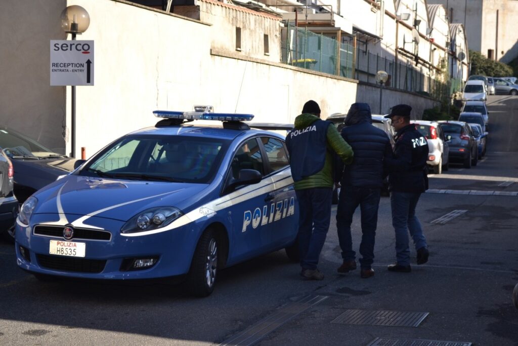 Roma. La casa come base di spaccio. Arrestato uomo dalla Polizia di Stato