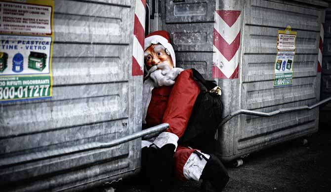 Natale 2016: altro che atmosfera gioiosa. I prezzi aumentano