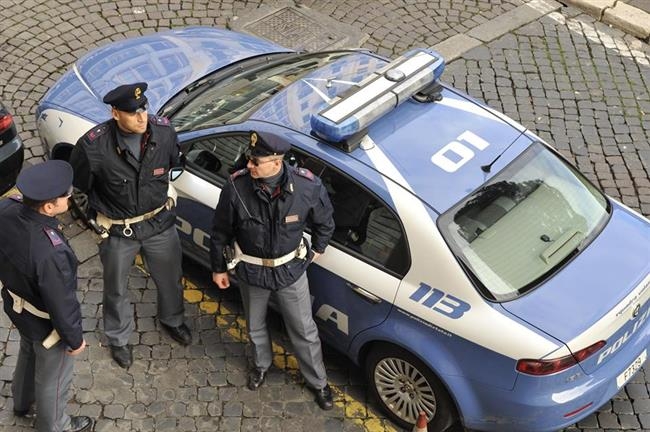 Roma. Ambulante vendeva cioccolato e cocaina