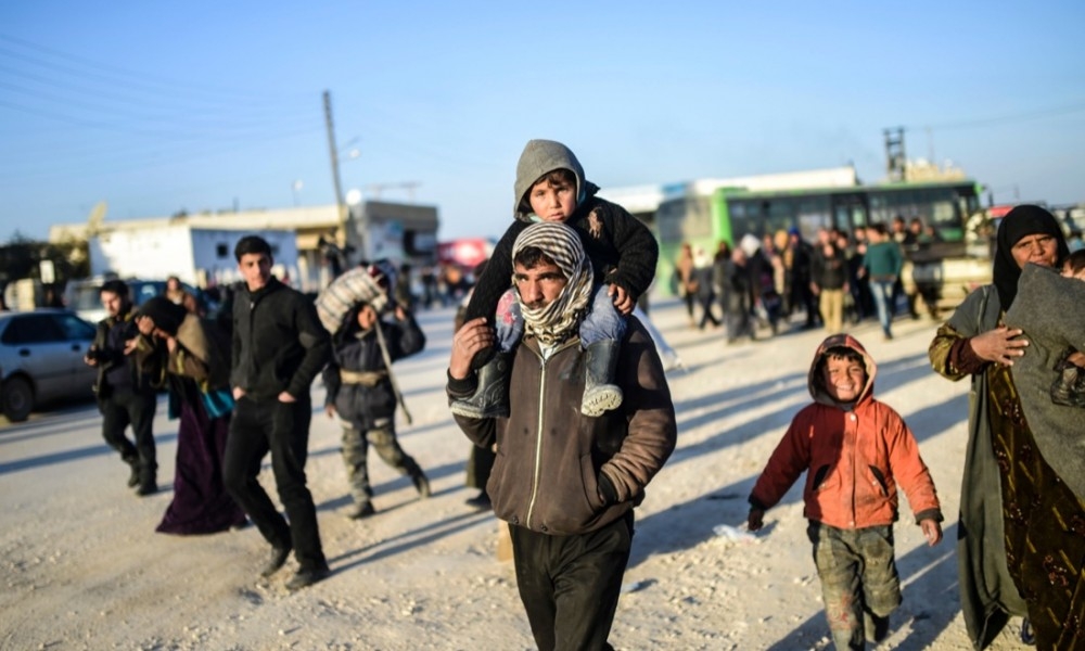 Siria. In fuga da Aleppo oltre 5 mila civili. Putin invia aiuti