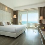 almar-jesolo_rooms_deluxe_bed