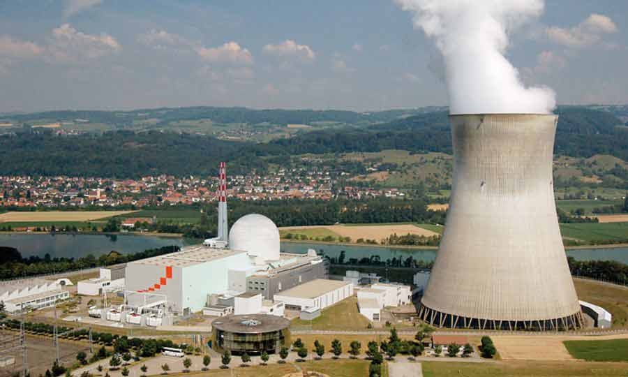 Svizzera. Al referendum bocciati i verdi. Il nucleare resta