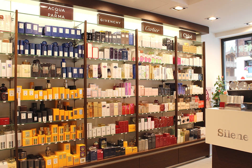 Consumi. La cosmetica italiana al top, affari per 1.964 milioni di euro