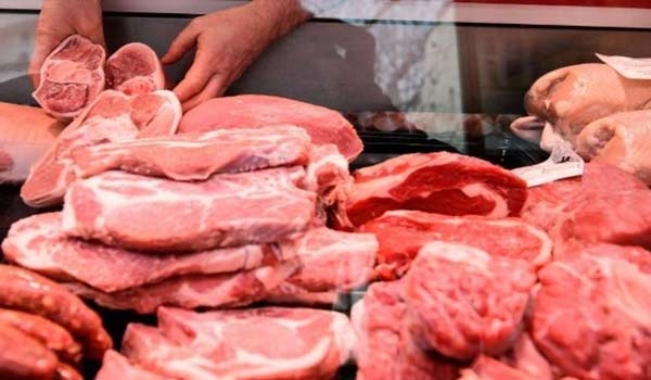Carne adulterata, maxi operazione nel messinese, 50 indagati