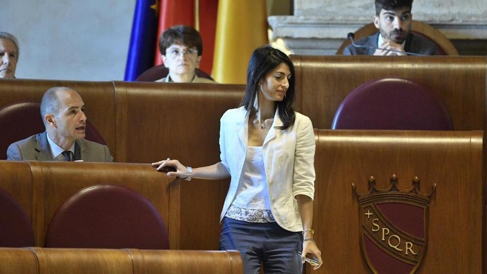 Roma. Sul caso Muraro rissa sfiorata tra PD e M5S