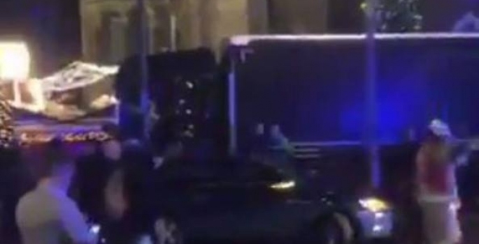Probabile attentato a Berlino, 9 morti e 50 feriti