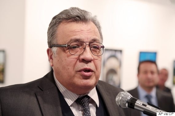 Cremlino: presto per dire chi è dietro morte ambasciatore Turchia