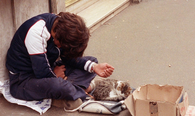 Crisi. Il 30% delle persone a rischio povertà