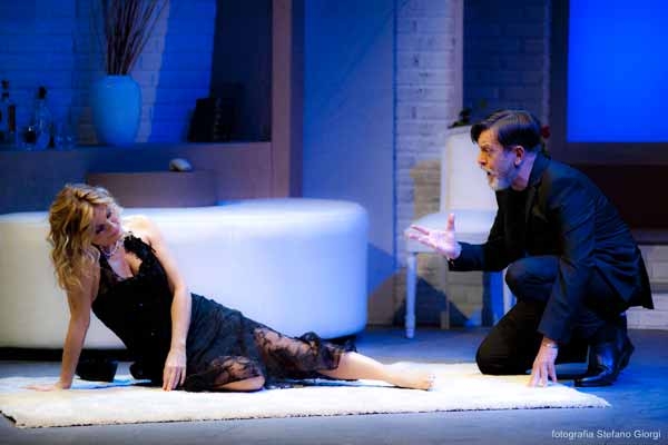 Teatro Manzoni: “Victoire”, una pochade all’italiana antimaschilista