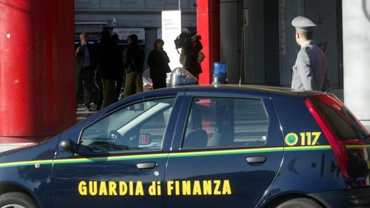 Usura e riciclaggio: sequestrati 4,5 mln a gioiellieri di Trapani