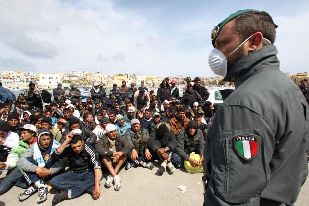 Misure migranti: la Chiesa le boccia,  la Lega: “ridicole”