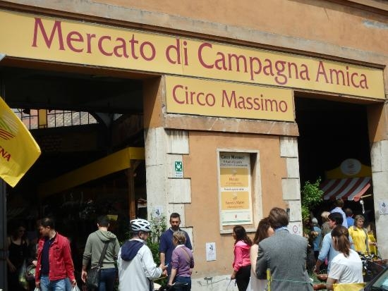 Mercato Campagna amica: chef in rivolta. Ma il M5S non era a favore del KM 0?
